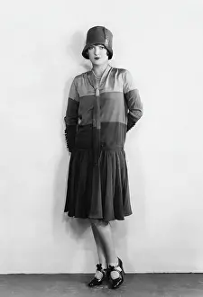 Heels: Avonne Taylor, 1927