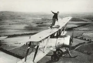 Manouvers: Avro 504K