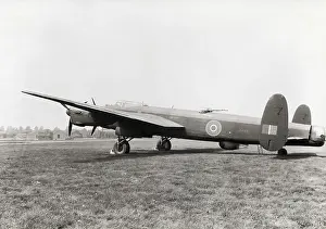 Weaponmilitary: Avro 683 Lancaster B-3
