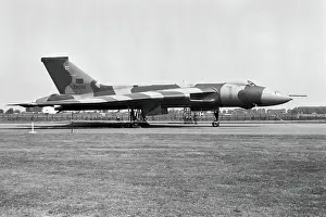 35 46: Avro 698 Vulcan B-2