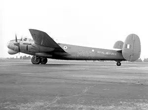 Operational: Avro Shackleton T.4 WB820