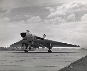 Vulcan: Avro Vulcan B1 takes-off