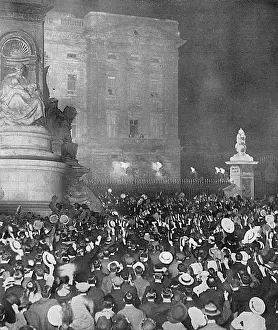 Ultimatum: Awaiting declaration of war 1914