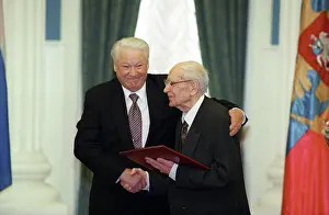 Academician: Awarding in Kremlin, 1998