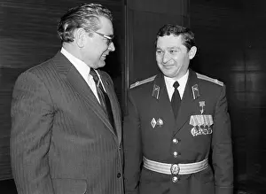 Awarding: Awarding of L. Telyatnikov, 1986