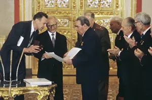 Honecker: Awarding of Leonid Brezhnev, 1981