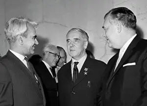 Kapitsa: Awarding to Pyotr Kapitsa in Moscow