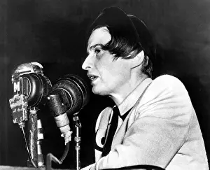 Testify: Ayn Rand testifying before House Un-American ?