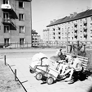 Babysitting: Babay strolelr - babysitting - children