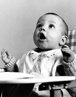 Highchair: BABY IN HIGHCHAIR