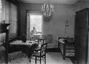 Wardrobes: The bachelor house for unmarried writers