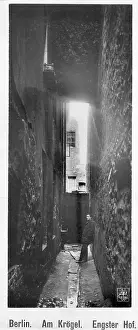 Witness: Backyard Am Krogel in Berlin, 1898
