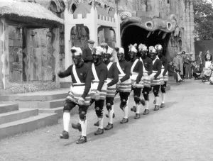 Blacking: BACUP COCONUT DANCERS