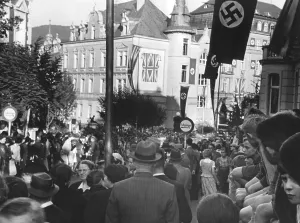 Question: Bad Godesberg, 1938