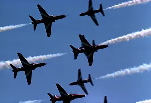 Cosford: BAe Systems Hawks RAF Red Arrows close formation pass