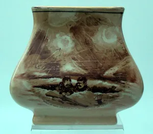 Cipher: Bairnsfatherware squared vase If you knows