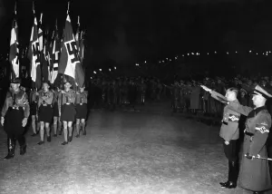 Dedication: Baldur von Schirach next to HJ members marching past