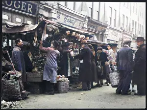 Cauliflower: BALHAM MARKET/1950'S