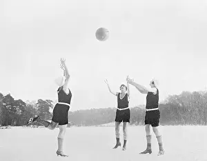Strapping: Ball Games 1930s