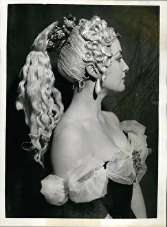 Criticised: Ballet dancer in horse's tail Venus wig, Royal Opera House