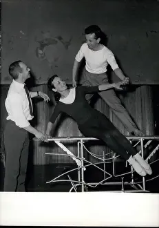 Mendel: Ballet, Learning How to Walk, Ionesco, Paris