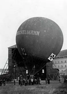 Ascent: Balloon preparing to ascent, 1915