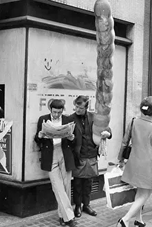 Phallic: BALLOON SELLER/1971