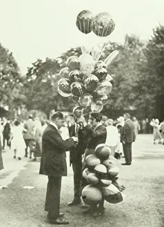 Volksprater: Balloon vendor in Volksprater
