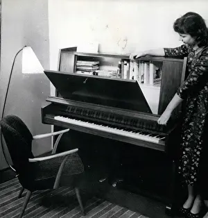Pianoforte: Bands - Composers - Instruments - Musicians