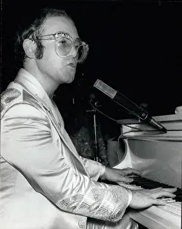 Elton: Bands - Composers - Instruments - Musicians