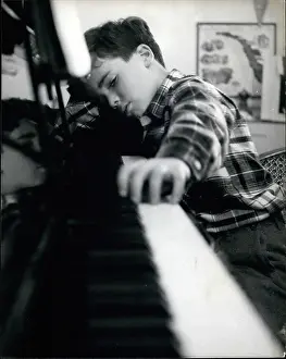 Wondering: Bands - Composers - Instruments - Musicians
