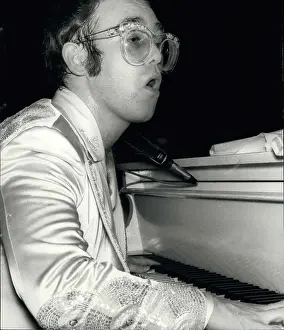 Elton: Bands - Composers - Instruments - Musicians