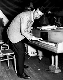 Darin: Bands - Composers - Instruments - Musicians