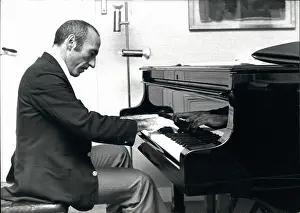 Estrella: Bands - Composers - Instruments - Musicians