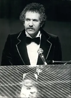 Mort: Bands - Composers - Instruments - Musicians