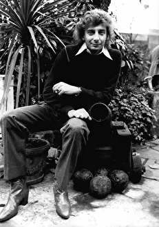Manilow: Bands - Composers - Instruments - Musicians
