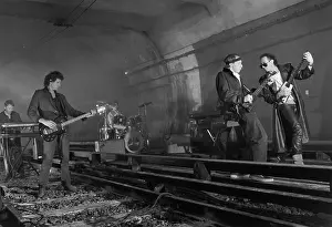 Dire: Bands - Composers - Instruments - Musicians