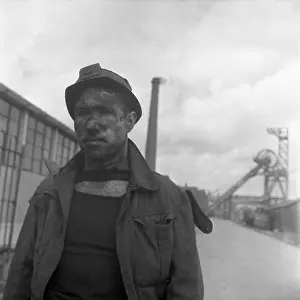Henry Grant Collection: Bank Hall Colliery, Mining