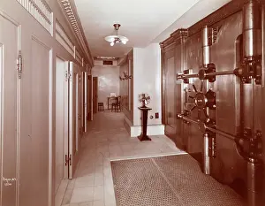Safes: Bank Vault