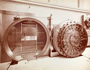Safes: Bank Vault