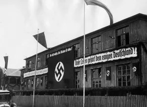 Essen: Banners and flags at the employment office in Essen, 1936