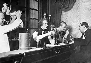 Cocktail: At the bar, 20ies