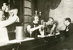 Cocktail: Bar in Berlin, 1926