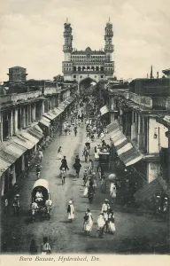 Hyderabad: Bara Bazaar and Charminar - Hyderabad, India