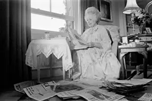 Cartland: Barbara Cartland - Novelist