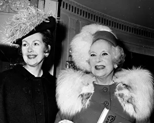 Cartland: Barbara Cartlend
