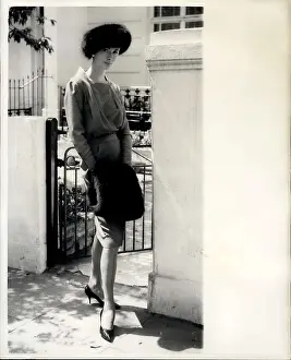 Mendoza: Barbara Mendoza in Charles Creed