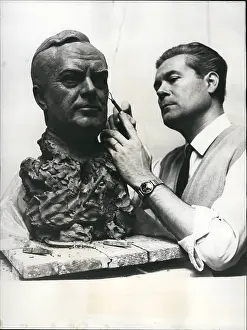 Barbieri: Barbieri, sculptor, Harold Wilson bust, Grevin Museum