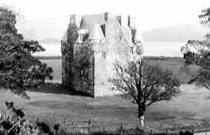 Oban: Barcaldine Castle near Oban