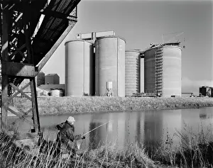 Silos: Bardney Sugar Factory, Bardney, West Lindsey, Lincolnshire